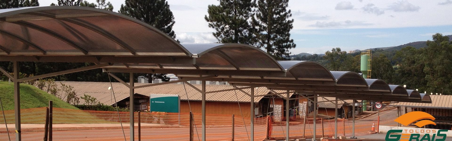 COBERTURA POLICARBONATO 11