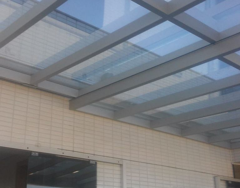 9f8c44fb 43ae 49eb 9c80 5952f3277d3f